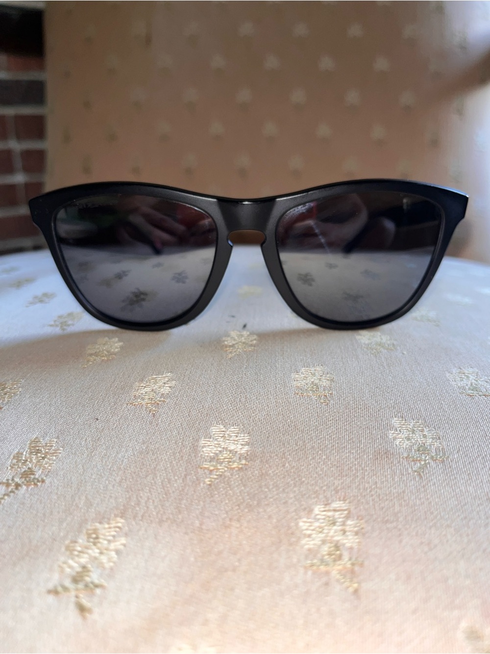 Oakley Frogskins sunglasses flawless condition